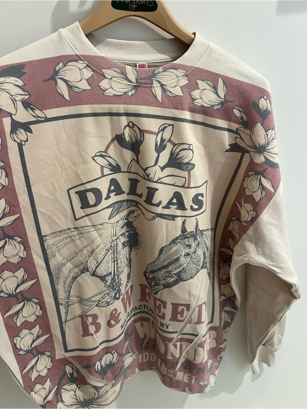 NWOT The Nu Vintage Dallas B&W Feed Sweatshirt in natural/cream (Size M)